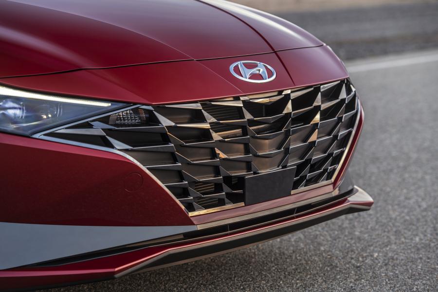 Детали экстерьера Hyundai Elantra (CN7) 2020 года  (NA) (фото 12 из 67)